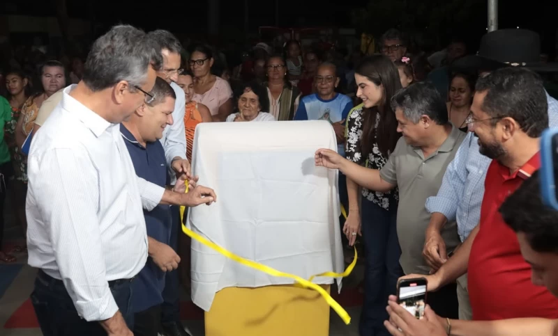 Graccho Cardoso entrega à população a nova Praça do Tanque Grande
